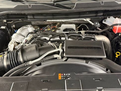 Used 2025 Chevrolet Silverado 2500 LT w/ Convenience Package image 37