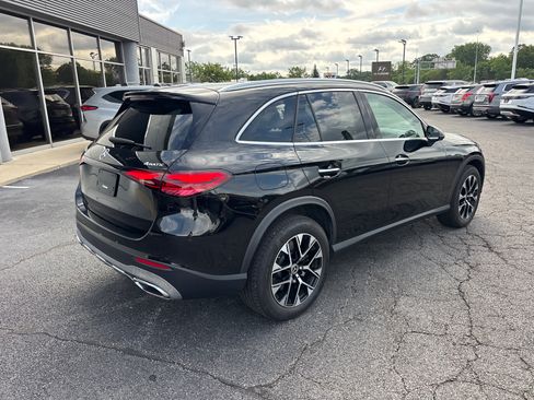 Used 2025 Mercedes-Benz GLC 350e 4MATIC image 7