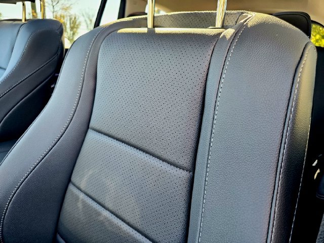 Certified 2026 Mercedes-Benz GLS 450 4MATIC image 23