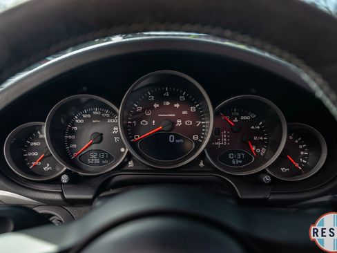 Used 2009 Porsche 911 Carrera S image 32