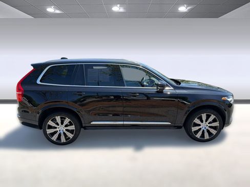 Certified 2023 Volvo XC90 B6 Ultimate w/ Lounge Package AWD/4WD image 8