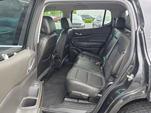 Used 2020 GMC Acadia SLT FWD image 25
