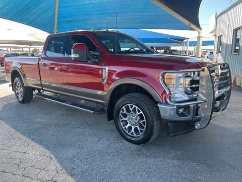 Used 2022 Ford F250 Lariat w/ Lariat Value Package image 3