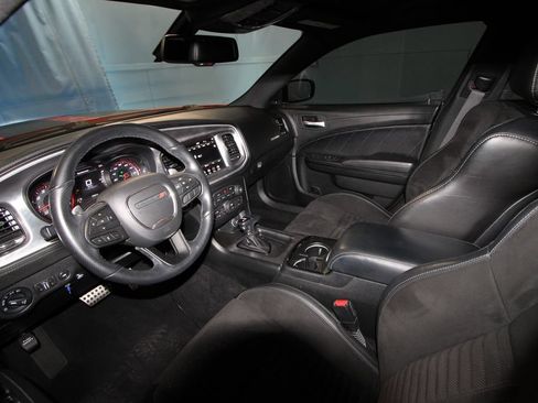 Used 2022 Dodge Charger R/T w/ Daytona Edition Group RWD image 2