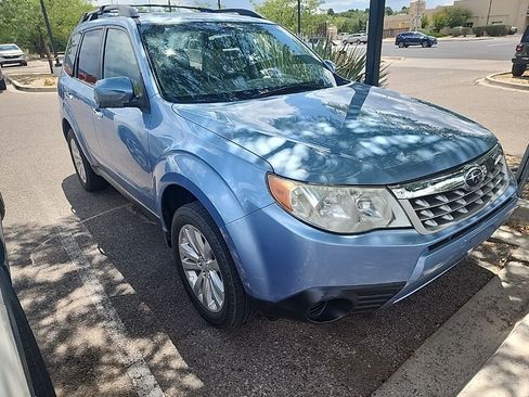 Used 2011 Subaru Forester 2.5X Premium w/ All-Weather Pkg AWD/4WD image 3