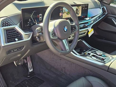 New 2026 BMW X5 xDrive40i w/ M Sport Package image 3