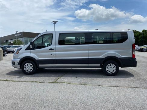 Used 2024 Ford Transit 350 XLT RWD image 4