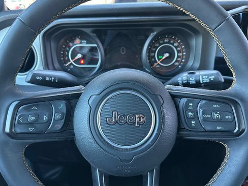 Used 2024 Jeep Wrangler Sport AWD/4WD image 21