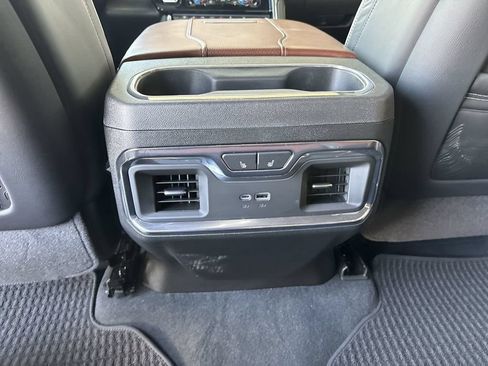 Certified 2025 GMC Sierra 2500 Denali Ultimate AWD/4WD image 22