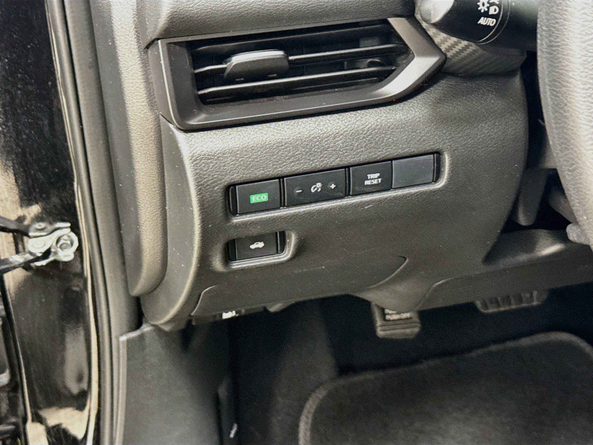 Used 2025 Nissan Sentra S FWD image 10