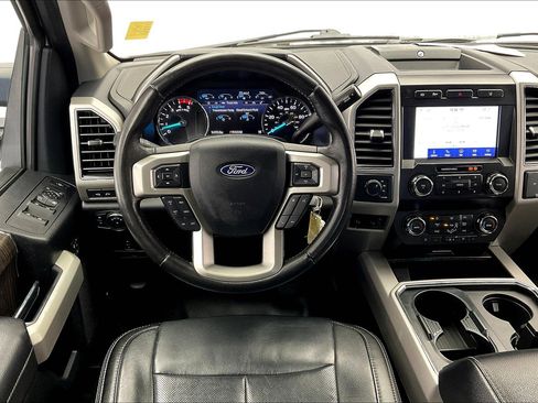 Used 2020 Ford F250 Lariat w/ Lariat Value Package image 4