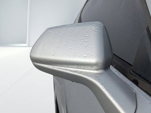 Used 2017 Chevrolet Camaro SS image 10