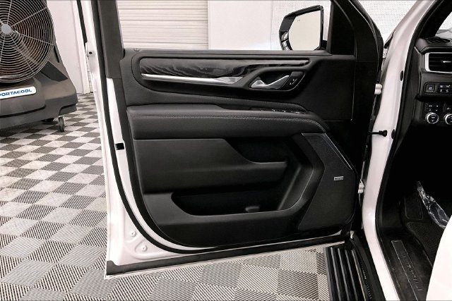 Used 2023 GMC Yukon XL Denali w/ Advanced Technology Package AWD/4WD image 22