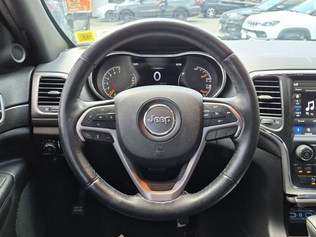 Used 2018 Jeep Grand Cherokee Altitude AWD/4WD image 13