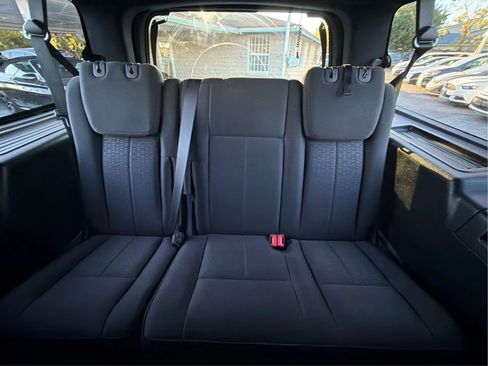 Used 2017 Ford Expedition EL XLT image 33