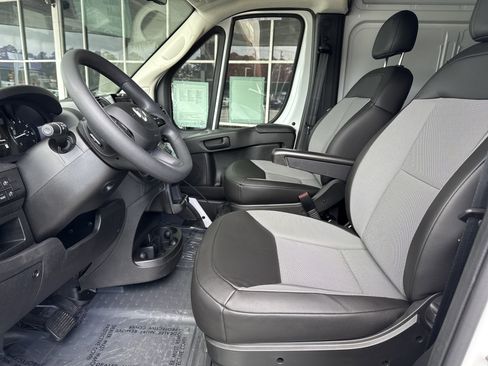 Used 2025 RAM ProMaster 3500 w/ Safety Group FWD image 15