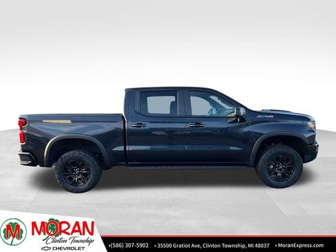 Used 2023 Chevrolet Silverado 1500 ZR2 w/ Technology Package image 7