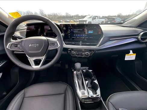 New 2026 Chevrolet Trax ACTIV w/ Sunroof Package image 5