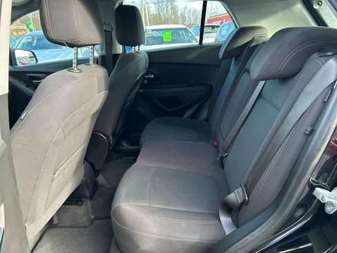 Used 2020 Chevrolet Trax LS image 20