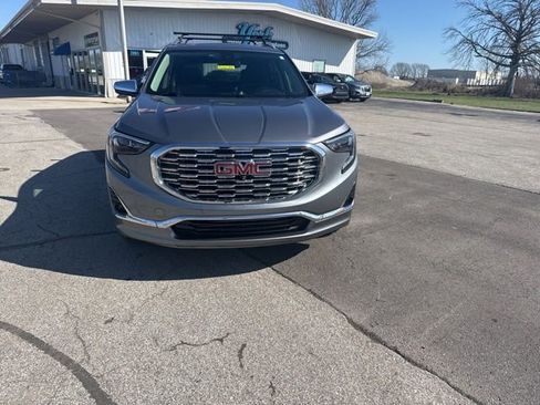 Used 2020 GMC Terrain Denali w/ Denali Premium Package image 9