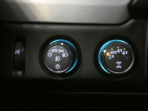 Used 2020 GMC Yukon XL SLT w/ Open Road Package image 18