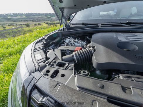 Used 2023 Land Rover Range Rover Velar R-Dynamic S image 15