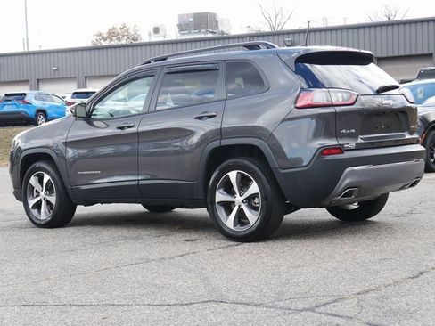 Used 2022 Jeep Cherokee Limited w/ Mopar Interior Package image 4