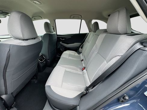 Used 2025 Subaru Outback Premium image 29