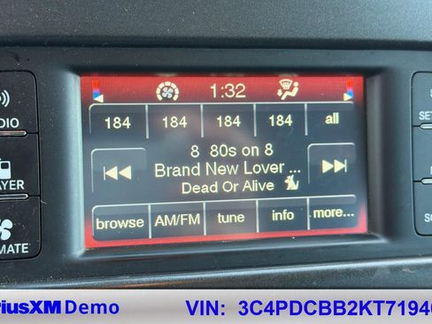 Used 2019 Dodge Journey SE w/ Premium Group image 28