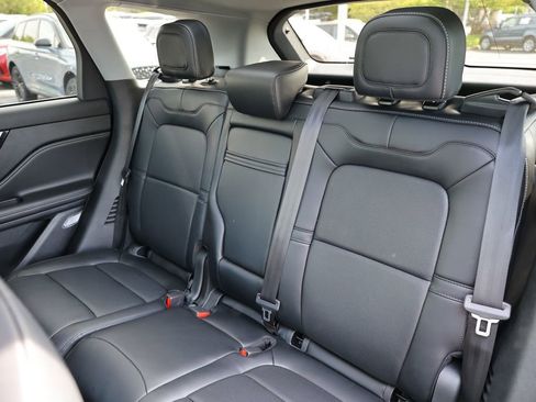 Certified 2022 Lincoln Corsair AWD w/ Premium Package image 33