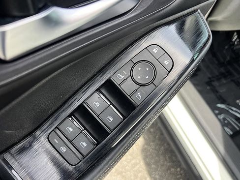 Certified 2023 Nissan Rogue SV w/ SV Premium B Package image 21