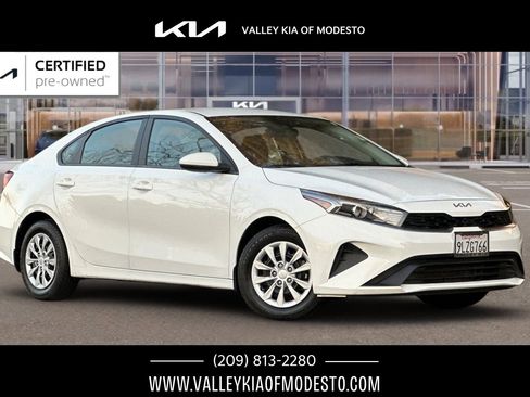 Certified 2024 Kia Forte LX image 1