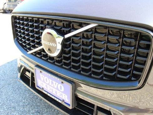 Certified 2023 Volvo XC60 B5 Plus w/ Climate Package AWD/4WD image 14