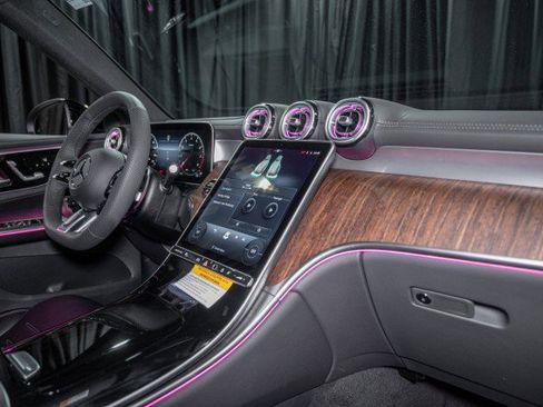 New 2026 Mercedes-Benz GLC 43 AMG 4MATIC image 15