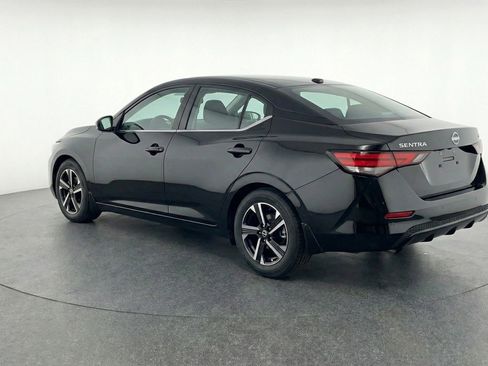 Used 2025 Nissan Sentra SV image 6