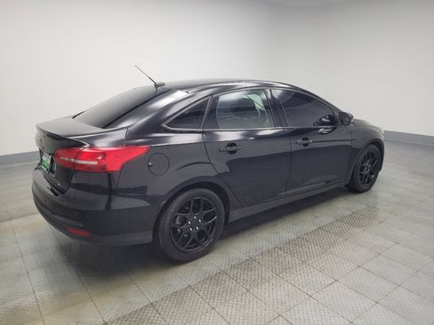 Used 2017 Ford Focus SEL image 10