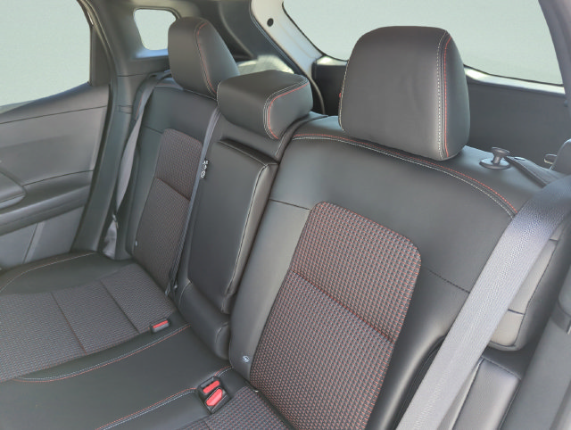 Used 2026 Nissan Kicks SR w/ Cold Weather Package FWD image 19