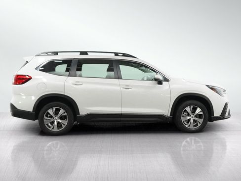 Used 2023 Subaru Ascent Premium w/ Convenience Package AWD/4WD image 6