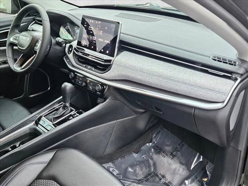 Used 2022 Jeep Compass Latitude image 20