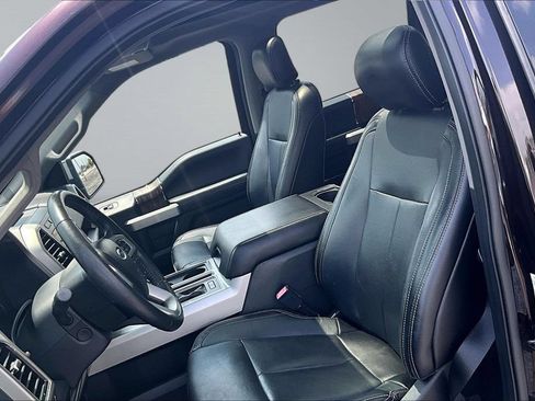 Used 2018 Ford F150 Lariat w/ Equipment Group 502A Luxury AWD/4WD image 26