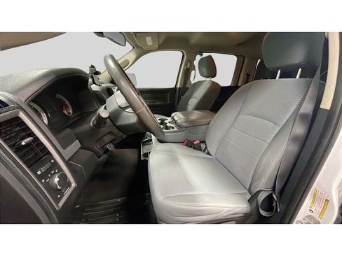 Used 2014 RAM 2500 Tradesman w/ Chrome Appearance Group image 11