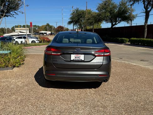Used 2017 Ford Fusion S image 9