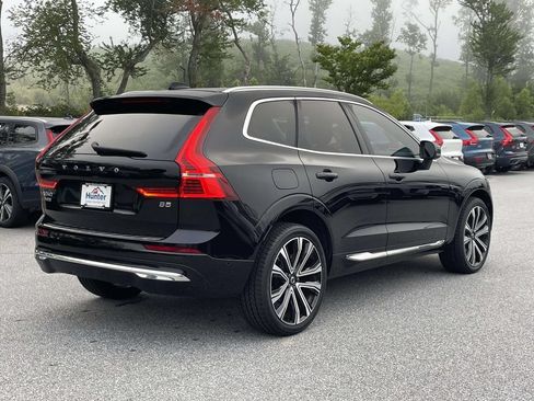 Used 2023 Volvo XC60 B5 Ultimate w/ Climate Package FWD image 28