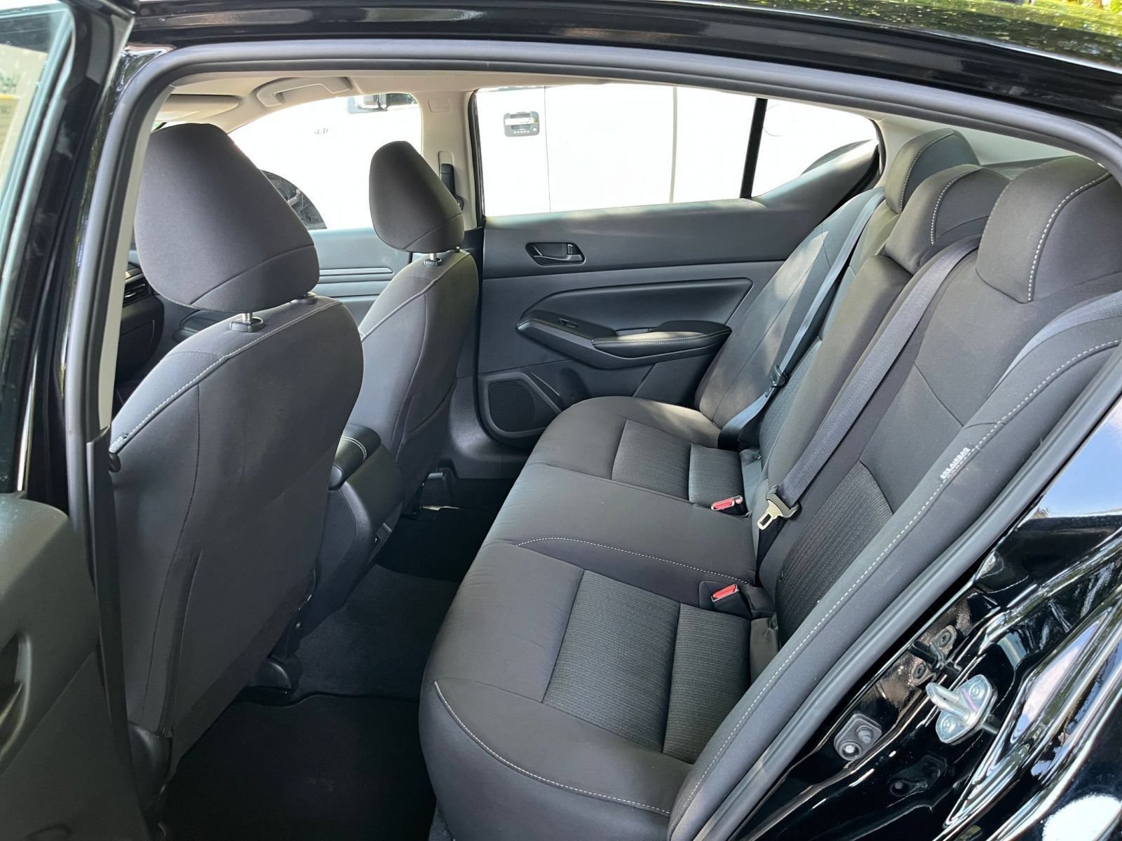 Used 2025 Nissan Altima 2.5 SV FWD image 29