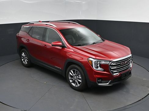 Used 2024 GMC Terrain SLT w/ Tech Package FWD image 37