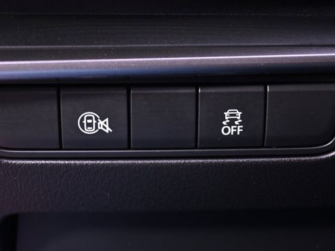 Certified 2025 MAZDA MAZDA3 s Sport image 24