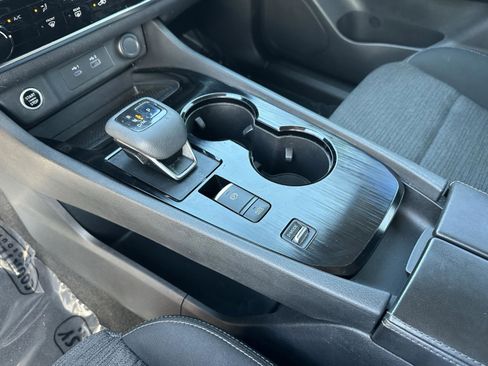 Certified 2021 Nissan Rogue S FWD image 26