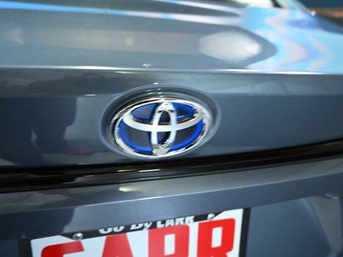 Used 2025 Toyota Corolla LE w/ LE Premium Package image 15