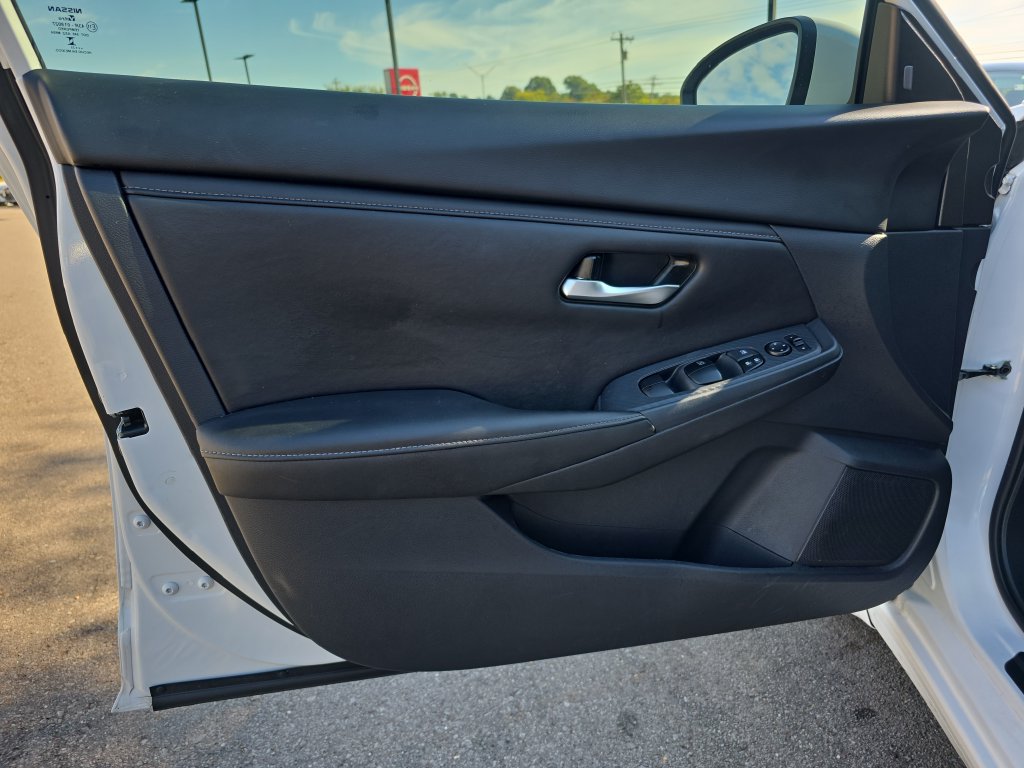 Used 2025 Nissan Sentra SV w/ Trunk Package FWD image 18