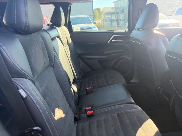 Used 2022 Mitsubishi Outlander SE AWD/4WD image 31